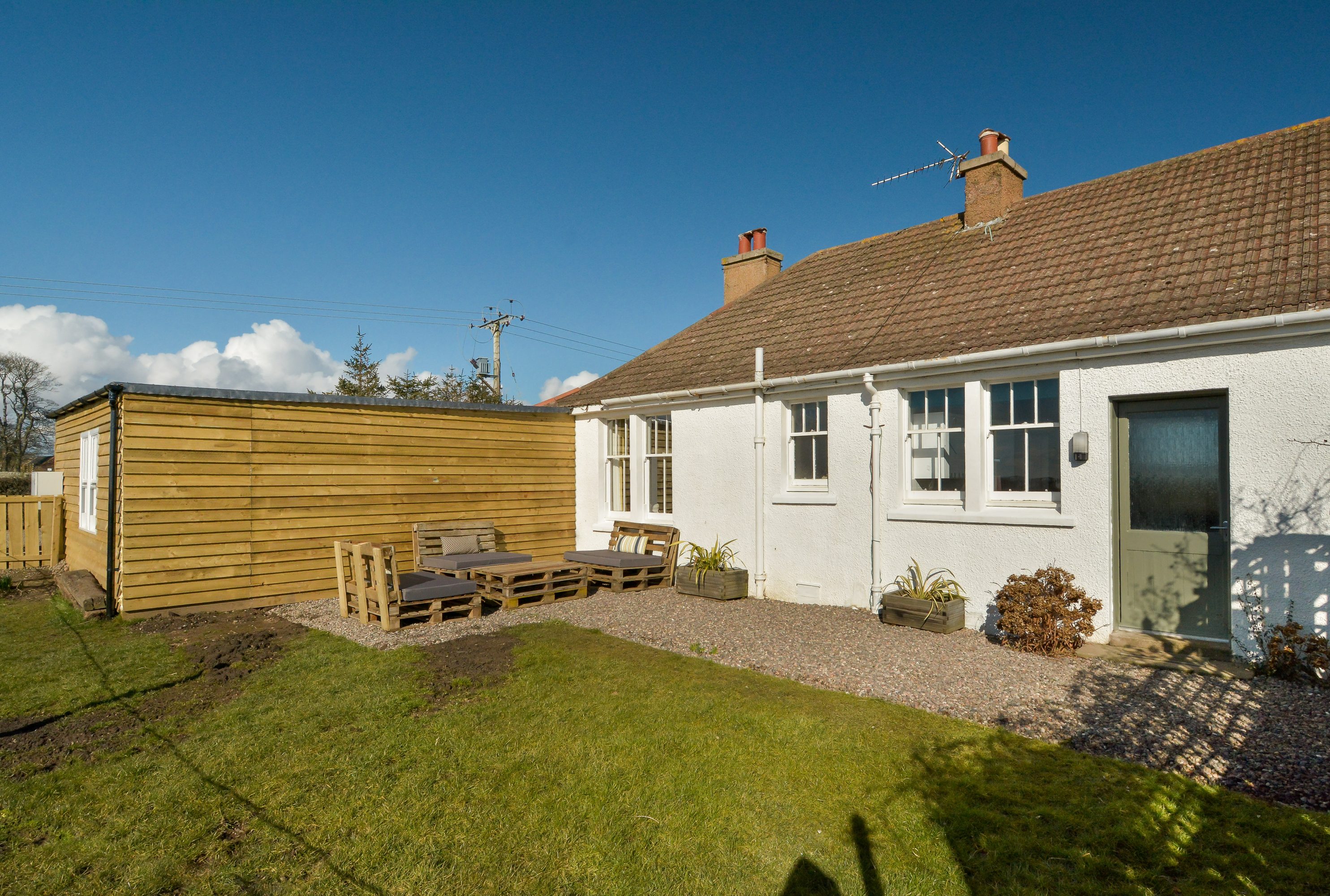 Mick's Cottage Crail family holiday home